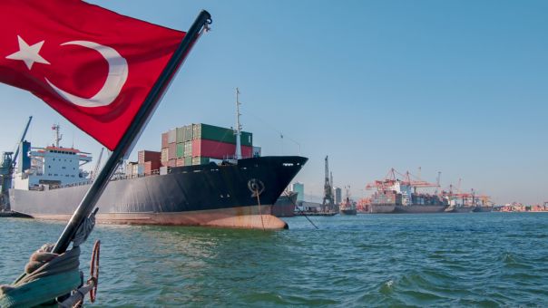 Προκλητικό δημοσίευμα Yeni Safak: Εξετάζονται αντίποινα σε ελληνικά πλοία για τη νηοψία!