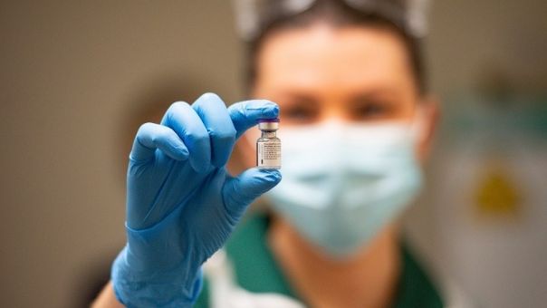 Bayer: Ανακοίνωσε ότι θα παράγει από το 2022 το εμβόλιο της CureVac	