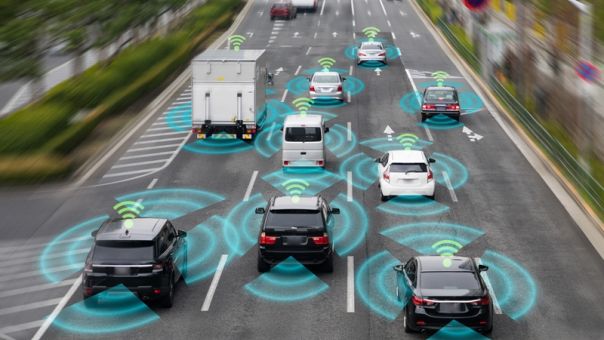 Αυτοκίνητα που «βλέπουν» το δρόμο: Συνδεσιμότητα και αυτόνομη οδήγηση