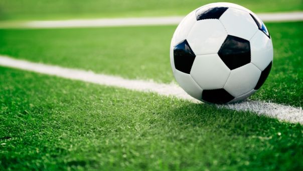 Τραγωδία στη Λαμία: 29χρονος ποδοσφαιριστής πέθανε στο γήπεδο από ανακοπή