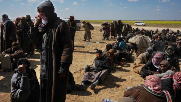 Ισλαμικό κράτος- Ιράκ: 111 οικογένειες τζιχαντιστών επαναπατρίστηκαν από τη Συρία