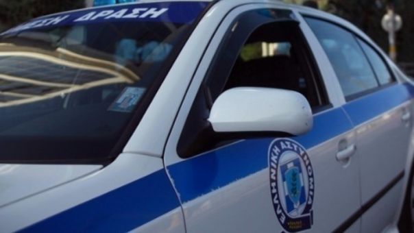 Θεσσαλονίκη: «Τίναξαν» με 6 μολότοφ δημοτικό όχημα- Στόχος επίθεσης το Δημαρχείο Θερμαϊκού