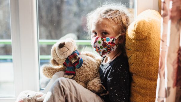 Κορωνοϊός: Αυξημένος κίνδυνος λοίμωξης του ανώτερου αναπνευστικού σε παιδιά λόγω της Όμικρον