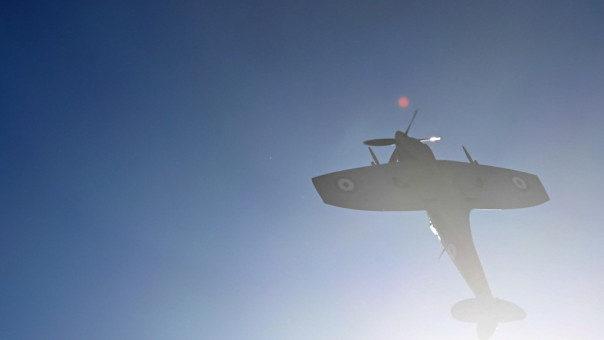 Το Spitfire ξανά στον ελληνικό ουρανό - Παναγιωτόπουλος: Επιστρέφει εδώ που ανήκει (pics) 