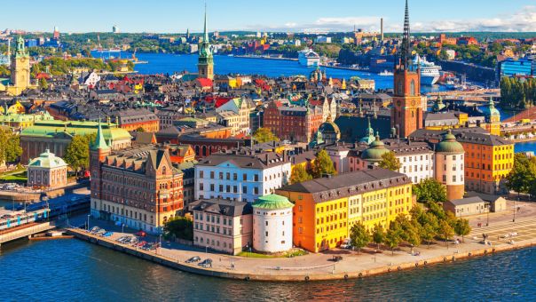 Σουηδία – Covid-19: Ελλείψεις σε μέσα μαζικής μεταφοράς και αστυνομία