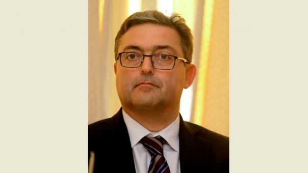 Εισαγγελική έρευνα για τις καταγγελίες του καθηγητή Βασιλακόπουλου περί των ΜΕΘ στο «Λαϊκό»