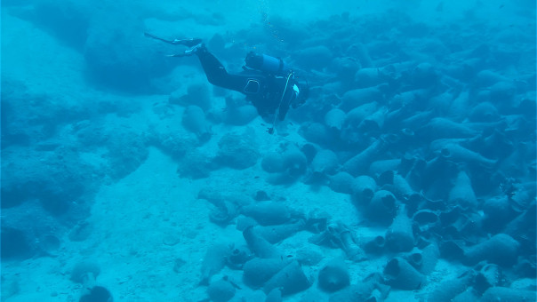 Υποβρύχια έρευνα- Σητεία: Eντοπίστηκαν κατάλοιπα ρωμαικών κτιρίων-ναυάγιο με φορτίο αμφορέων 2ου αι. μ.Χ.