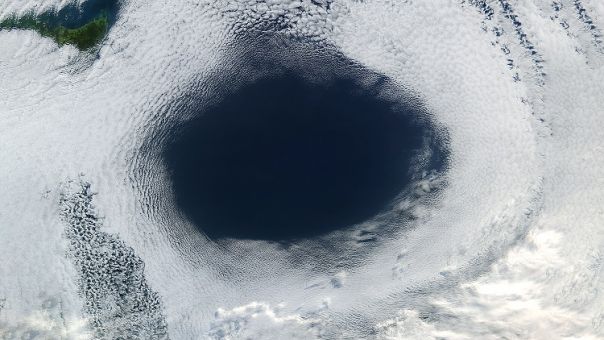 Τρύπα του όζοντος στον Νότιο Πόλο: Μεγαλύτερη πλέον και από την Ανταρκτική - Τι συμβαίνει 