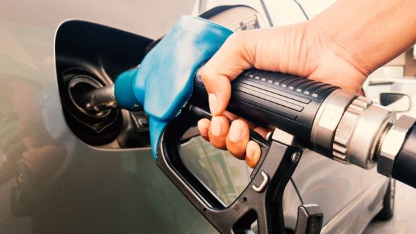 Πρατήρια: 50-90 εκατ. ευρώ ετησίως χάνουν οι καταναλωτές από νοθευμένα καύσιμα