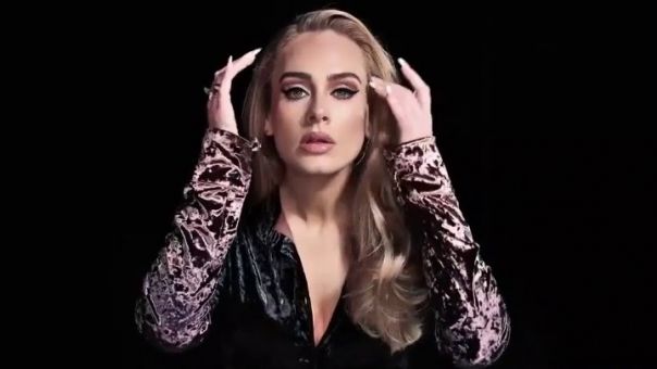 Adele: Αποκαλύπτει το μυστικό πίσω από την απίστευτη αλλαγή στο σώμα της 