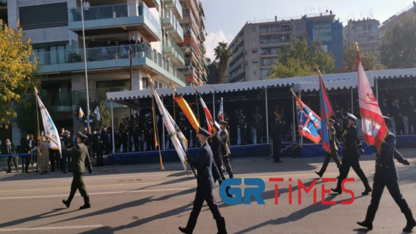Θεσσαλονίκη: Οι στιγμές που ξεχώρισαν στην στρατιωτική παρέλαση (pics+vid)