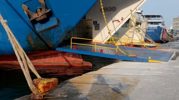 Δεμένα στα λιμάνια τα πλοία λόγω της 48ωρης απεργίας της ΠΝΟ