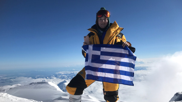 Μια Ελληνίδα ορειβάτης βρέθηκε στην Ανταρκτική και στέλνει μήνυμα για το κλίμα