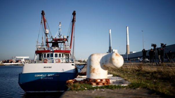 Γαλλία: Με εγγύηση 150.000 ευρώ θα επιτραπεί ο απόπλους του βρετανικού αλιευτικού που κατασχέθηκε στη Χάβρη 