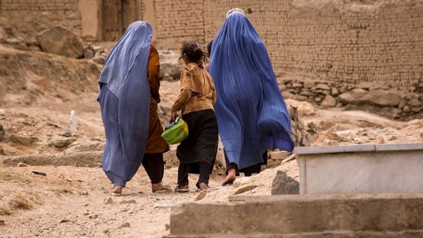 Αφγανιστάν: Δεκάδες γυναίκες στους δρόμους της Καμπούλ- Διαδήλωση για τον αποκλεισμό τους από εκπαίδευση - εργασία	