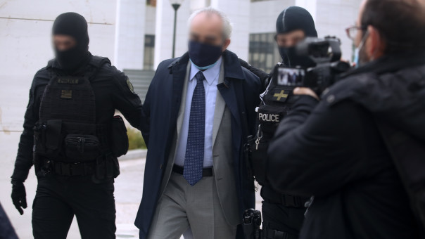Δίκη ψευτογιατρού: «Του δώσαμε 6.000 ευρώ για βότανα από το Πήλιο» κατέθεσε συγγενής θύματος 