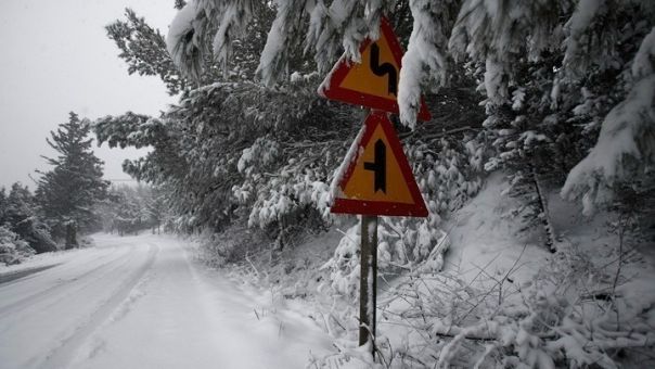 H επέλαση της κακοκαιρίας «Ελπίς»-Δείτε εικόνες με χιόνια από την Ελλάδα