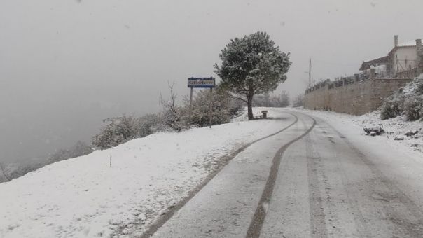 Ποιοι δρόμοι στην Αττική έκλεισαν λόγω χιονόπτωσης 
