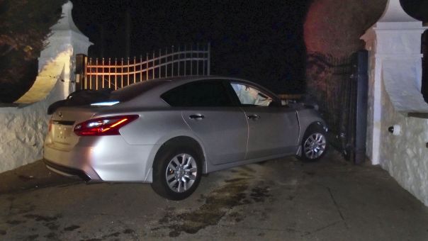 ΗΠΑ: Συνελήφθη 31χρονος γιατί έπεσε με το αυτοκίνητό του πάνω στο σπίτι της Τέιλορ Σουίφτ