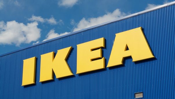 Βρετανία: Η IKEA μειώνει τις αποδοχές ασθενείας για ανεμβολίαστους που μπαίνουν σε καραντίνα