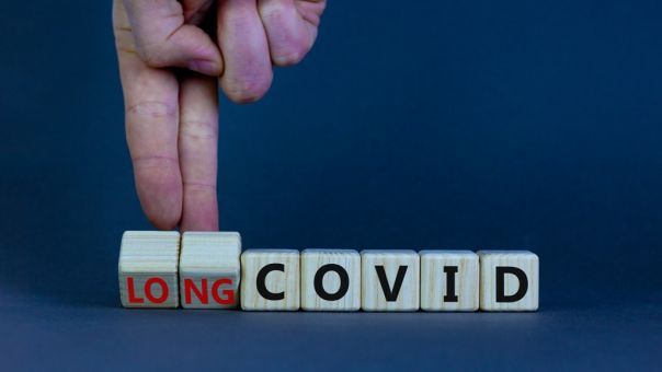 Long Covid: Τα συμπτώματα, οι επιπλοκές και η αντιμετώπιση του συνδρόμου - Δύο ειδικοί εξηγούν 