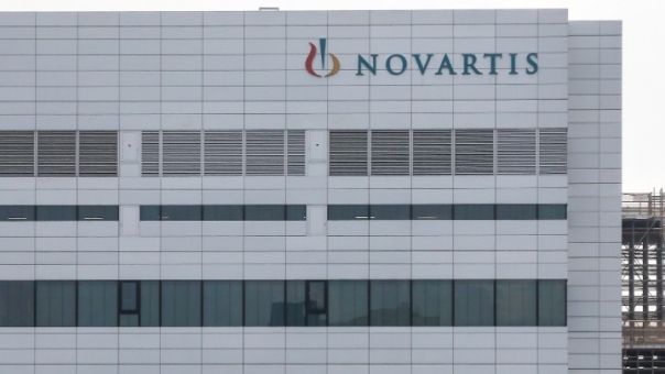 Αποζημίωση μέχρι και 200 εκατ. ευρώ θα ζητήσει το Δημόσιο από τη Novartis 