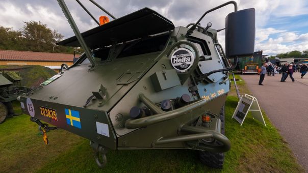 Σουηδία: Τεθωρακισμένα ανέπτυξε ο στρατός σε απάντηση για τη «ρωσική δραστηριότητα» 