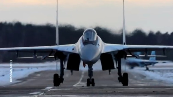 Ουκρανικό: Η Μόσχα αναπτύσσει δυνάμεις - Στη Λευκορωσία (και) μαχητικά Su-35S (video) 