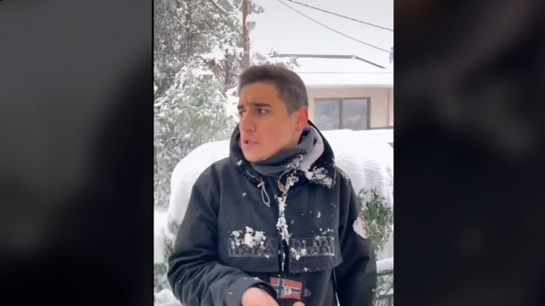 Το viral βίντεο στο TikTok για όσους θέλουν delivery με τον χιονιά