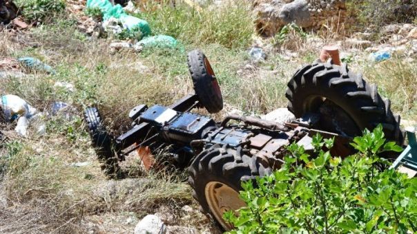 Τραγικό δυστύχημα στο Ηράκλειο: Ηλικιωμένος καταπλακώθηκε από τρακτέρ στην Πραιτώρια	