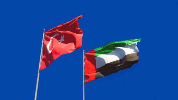 Τουρκία: Συμφωνία με τα Ηνωμένα Αραβικά Εμιράτα για ανταλλαγή νομισμάτων ύψους 5 δισ. δολαρίων