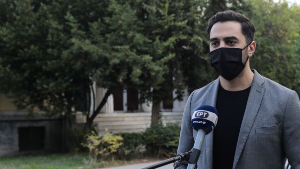 ΚΙΝΑΛ- Χριστοδουλάκης για ξυλοδαρμό καθηγητή στην ΑΣΟΕΕ: Προσβάλλουν τη δημοκρατία