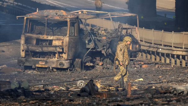 Πέμπτη ημέρα πολέμου στην Ουκρανία -Εκρήξεις σε Κίεβο και Χάρκοβο εν αναμονή των διαπραγματεύσεων