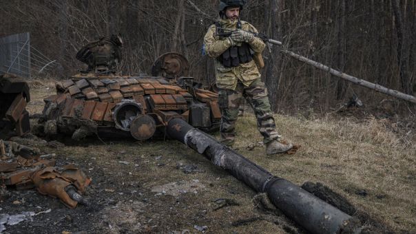 Αποσύρθηκαν τα 2/3 των ρωσικών στρατευμάτων από το Κίεβο, λέει Αμερικανός αξιωματούχος