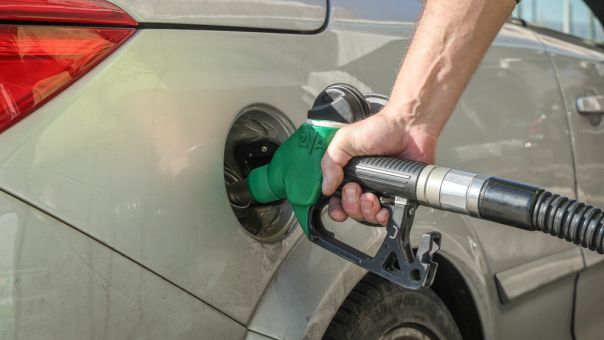 Εφιαλτικά σενάρια για την τιμή της βενζίνης: Φόβοι ότι θα αγγίξει τα 3 ευρώ το λίτρο 