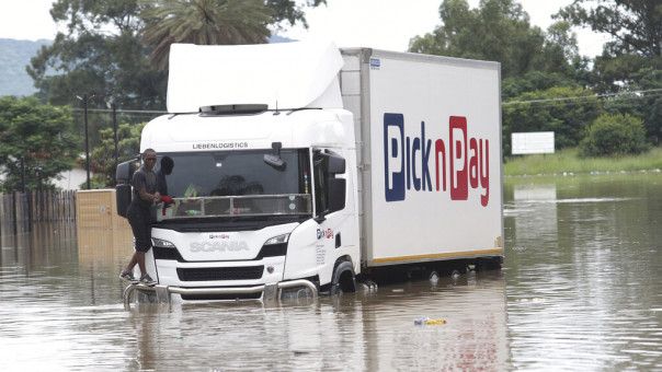 Νότια Αφρική: Σχεδόν 400 νεκροί από τις φονικές πλημμύρες, σύμφωνα με νέο απολογισμό 
