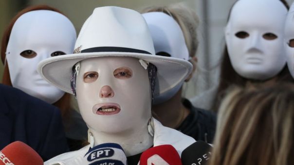 Ιωάννα Παλιοσπύρου: Δημοσίευσε νέα της φωτογραφία χωρίς την προστατευτική μάσκα