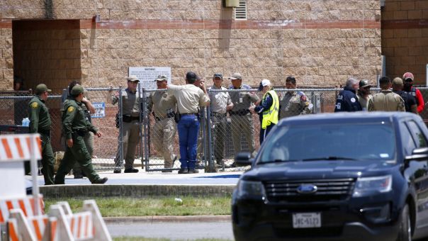 Λόμπι των όπλων στις ΗΠΑ για μακελειό στο Τέξας: Πράξη ενός μεμονωμένου και διαταραγμένου εγκληματία