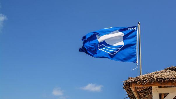 Γαλάζιες σημαίες 2022: Στη δεύτερη θέση παγκοσμίως η Ελλάδα 