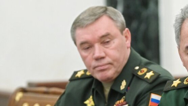 Ουκρανικά ΜΜΕ: Απών ο αρχηγός του ρωσικού στρατού στην Κόκκινη Πλατεία – Υπήρχαν αναφορές για τραυματισμό του