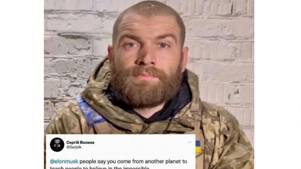 Ουκρανία: Μαχητής εγκλωβισμένος στη χαλυβουργία της Μαριούπολης ζητά βοήθεια από τον Έλον Μασκ