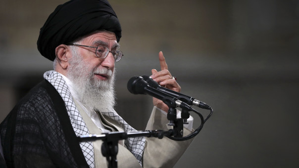 Χαμενεΐ: Σε καλό δρόμο οι διαπραγματεύσεις για το ιρανικό πυρηνικό πρόγραμμα
