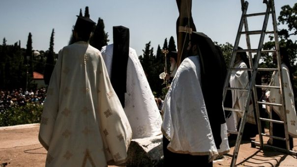Μυτιλήνη: Έξι ιερείς σε αργία επειδή δεν εμβολιάζονται