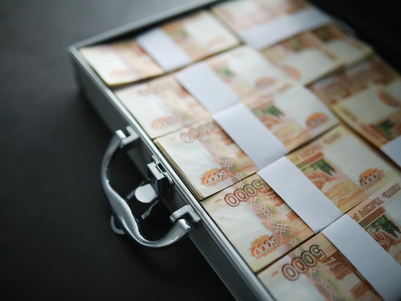 Ρωσία: Φάρσα η χρεοκοπία- Πληρώνουμε σε ρούβλια για τα χρέη