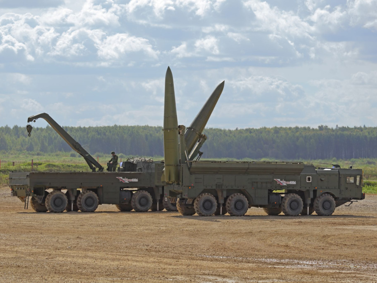 Μόσχα: Εξοπλίζει με πυρηνικά πυραυλικά συστήματα Iskander-M τη Λευκορωσία