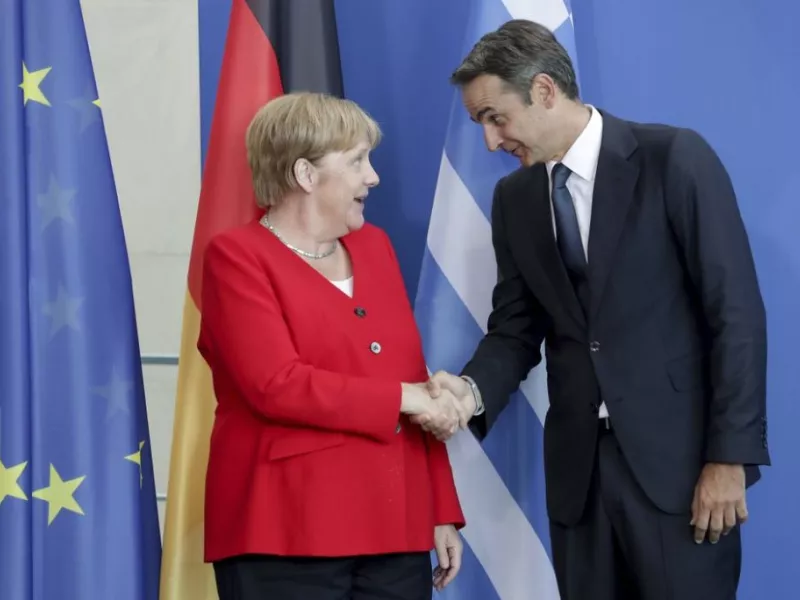 Κυβερνητικές πηγές για Μέρκελ: Δεν είμαστε η Ελλάδα του 2015 – Θέμα αλλαγής δημοσιονομικών κανόνων