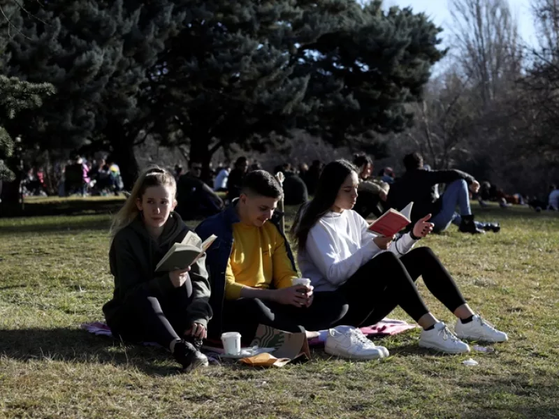Youth Pass: Τις 44.000 έφτασαν οι αιτήσεις 
