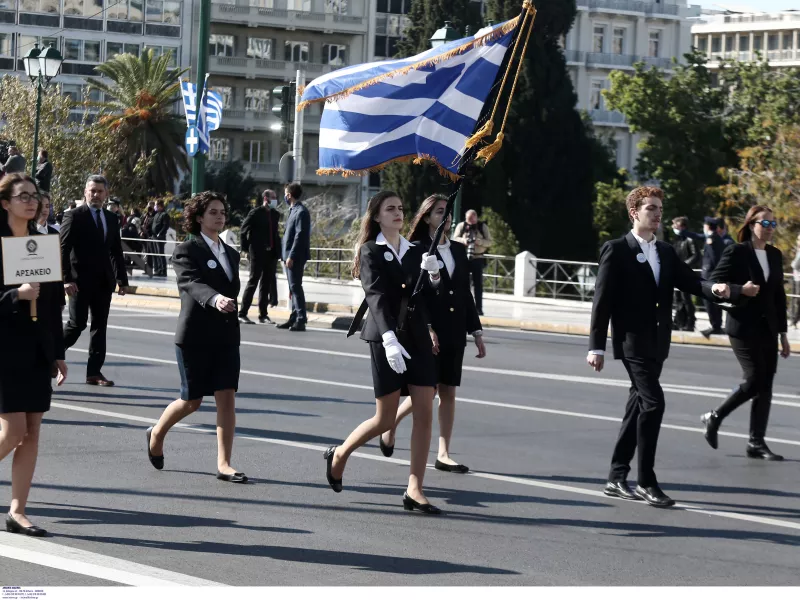 Αθήνα - 28η Οκτωβρίου : Ολοκληρώθηκε η μαθητική παρέλαση – Λαμπρή στρατιωτική παρέλαση στη Θεσσαλονίκη (pics - vid) 