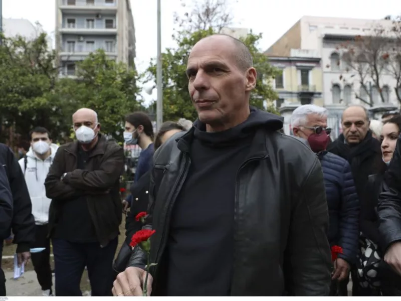Βαρουφάκης για την Πρωτομαγιά: «Θα είμαστε από τη σωστή μεριά της Ιστορίας»