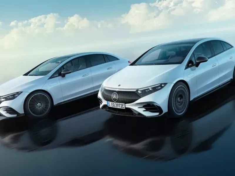 Mercedes: «Κλειδώνει» την επιτάχυνση σε ηλεκτρικά της οχήματα βάσει συνδρομής